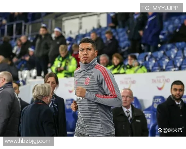 星光璀璨足球场知名球星相聚瞬间定格精彩时刻